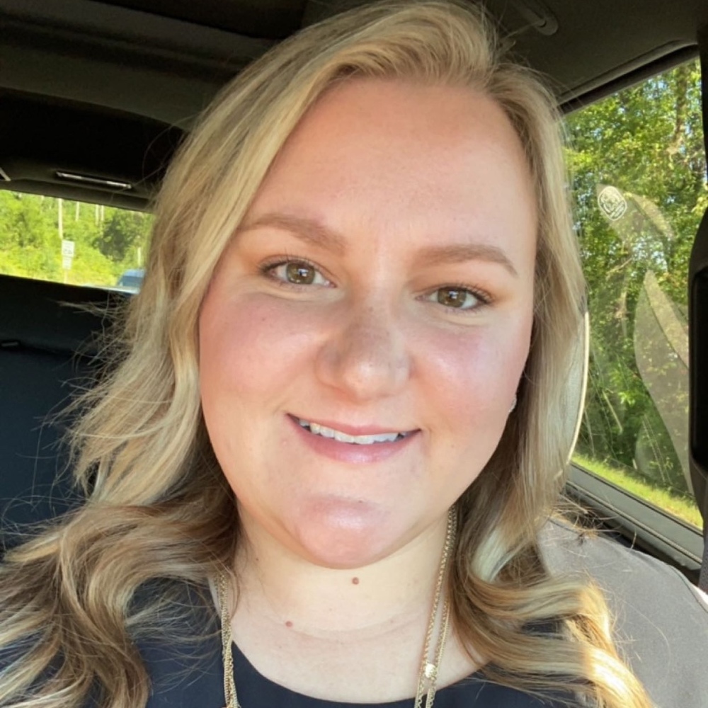 Meet your Posher, Jennifer